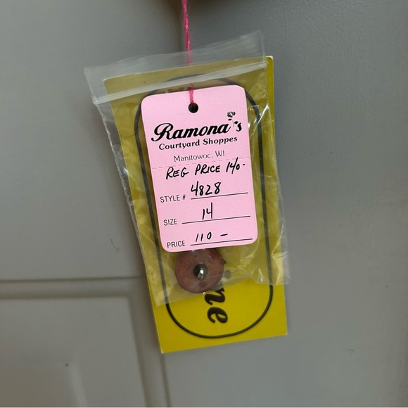 Florentine Jacket and Skirt Set - Picture 6 of 14